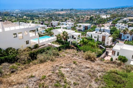 Espectacular parcela para la villa de sus sueños en Nueva Andalucia