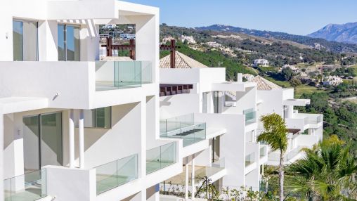 3 Bedroom Duplex Apartment with sea views