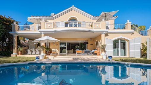 Villa à vendre dans Beach Side Golden Mile, Marbella Golden Mile