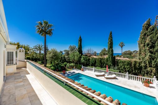 Spacious villa in Hacienda Las Chapas