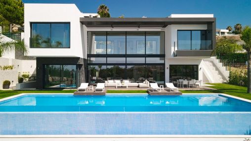 Brand-new modern villa with sensational views, La Alquería