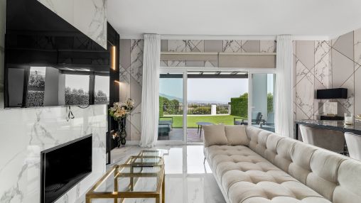 Superstylish apartment in coveted urbanization, El Paraíso