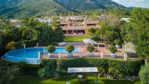 Impressive Mansion with Panoramic Views in Sierra Blanca