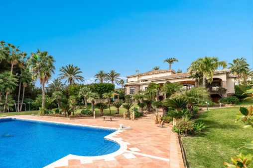 Beautiful Villa in El Paraiso Alto Front Line Golf