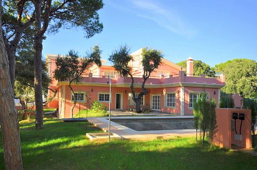 Objekt in Hacienda Las Chapas, Elegante neue Villa in angesehener Lage