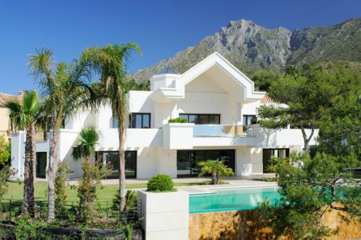 Modern villa in Sierra Blanca masterpiece with fantastic sea views