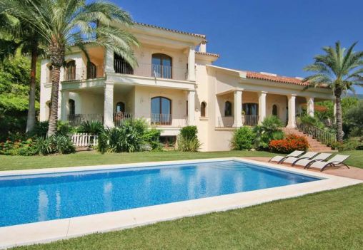 Villa en La Zagaleta con preciosas vistas al mar!