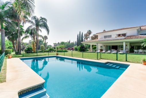 Impresionante villa en Guadalmina Baja - Marbella