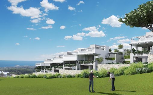 Frontline-Golfprojekt mit 25 Häusern in Cabopino nahe am Strand