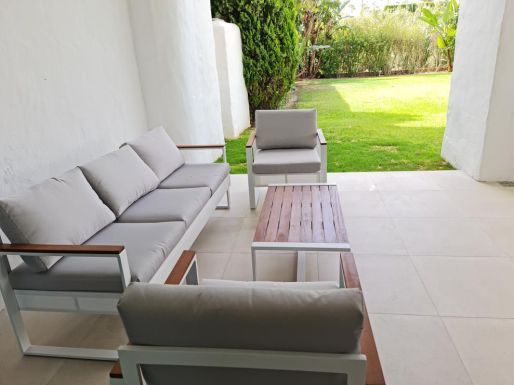 Fantastic Refurbished Ground floor apartment in Polo