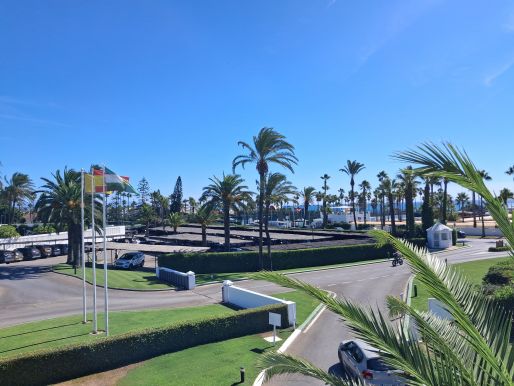 Bungalow in Royal Golf Course