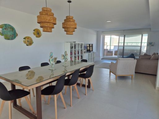 BRAND NEW PENTHOUSE WITH SEA VIEWS