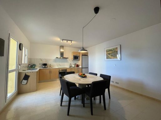 FANTASTICO APARTAMENTO CON GRAN TERRAZA Y VISTAS A SAN ROQUE GOLF