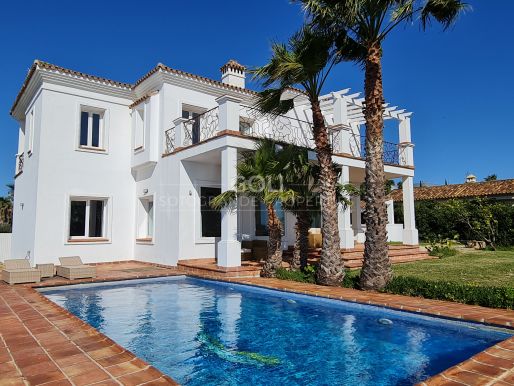 RENOVATED VILLA WITH GREAT VIEWS