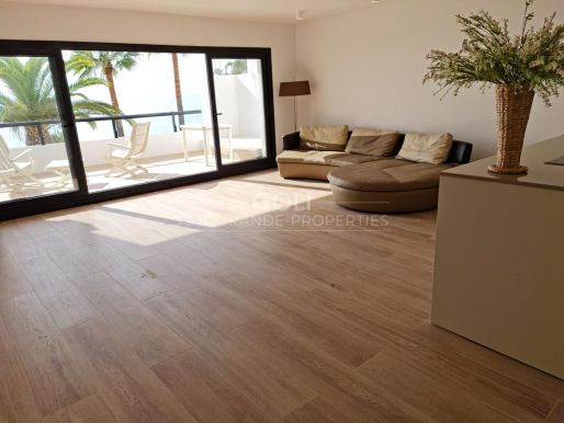 RENOVATED APARTMENT WITH INCREDIBLE VIEWS