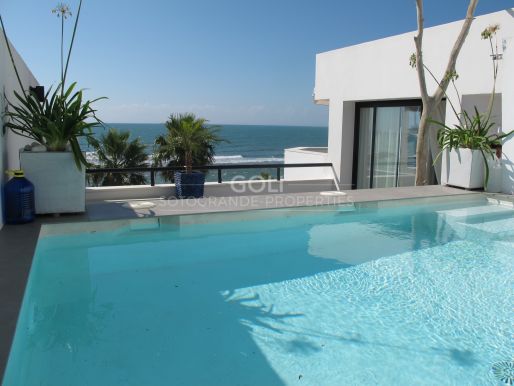 Magnificent penthouse with fantastic sea views and private pool.