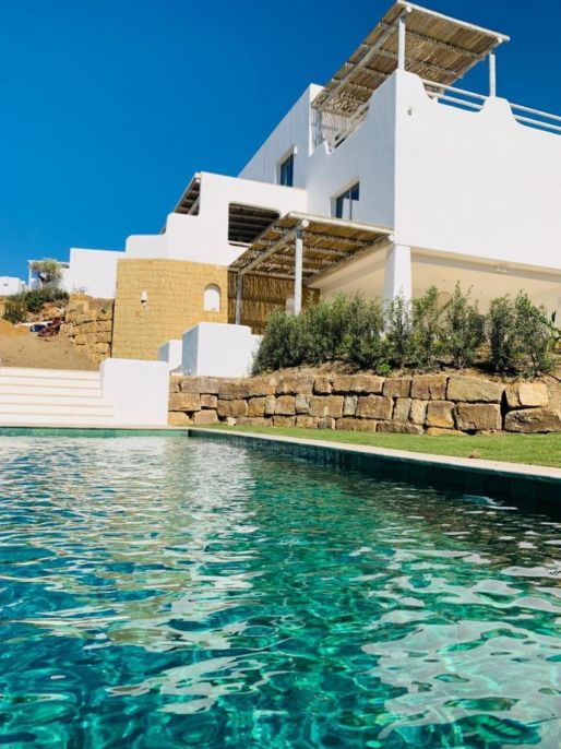 Villa con vistas al mar en Torreguadiaro.