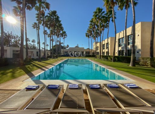 Top luxury villa on prestigious Kings & Queens