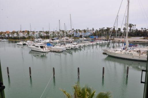 3 Bedrooms apartment for sale with views of the Marina, unfurnished