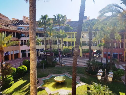Bright and well located apartment on Sotogrande Harbour