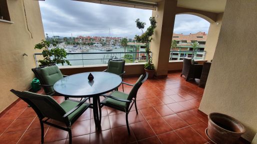 Apartamento luminoso y alegre