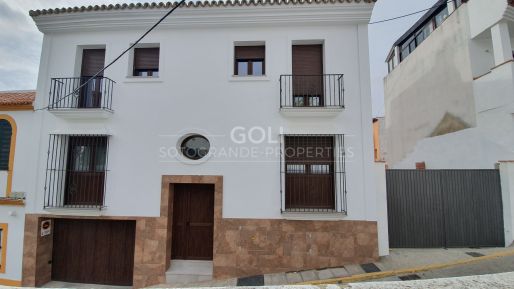 Newly built apartment in San Roque old town.