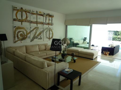 Beautifully furnished, newly built