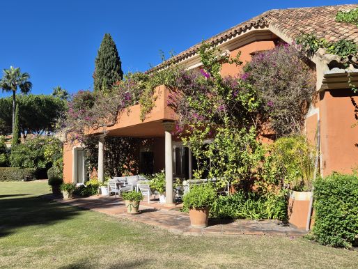 Comfortable house in great location, on prestigious Kings & Queens, Lower Sotogrande