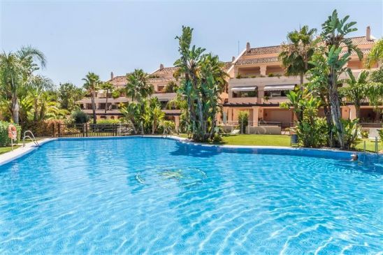 Stunning, south east-facing duplex penthouse in the Golf Valley of Nueva Andalucia