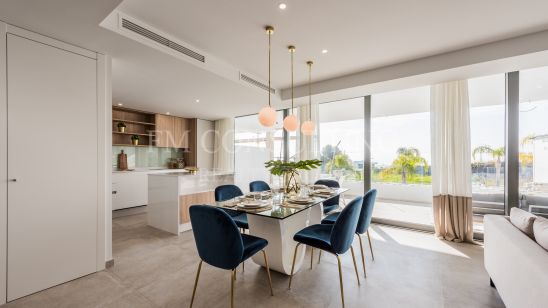 Apartamento en venta en Cancelada, Estepona
