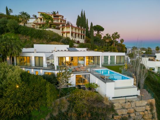 Unique villa with stunning panoramic views