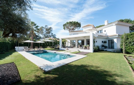 Villa te koop in Los Monteros, Marbella Oost