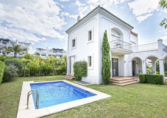 Detached Villa in la Resina Golf, Estepona