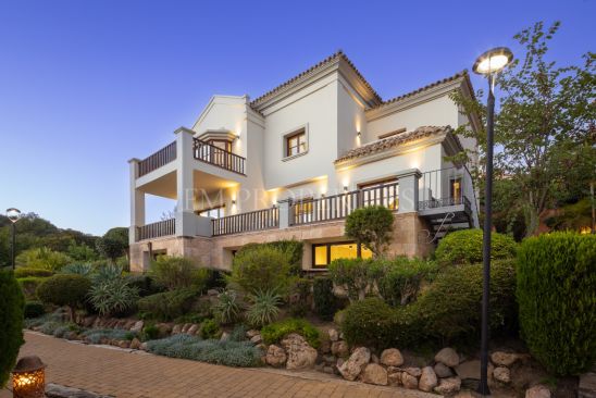 Villa te koop in La Capellania, Marbella Golden Mile