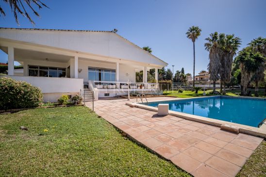 Cortijo 8, Andalusian Style Villa With Sea Views In El Mirador, Marbella