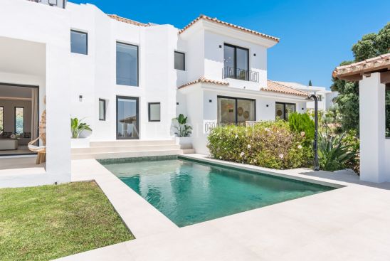 Exclusive newly refurbished Villa located in El Paraiso, Estepona