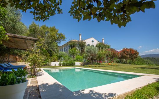 Villa El Duende, Rural Villa in the middle of nature located in Guacin, Ronda.