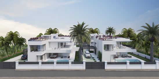 Villa en venta en Rio Verde Playa, Marbella Golden Mile, Marbella