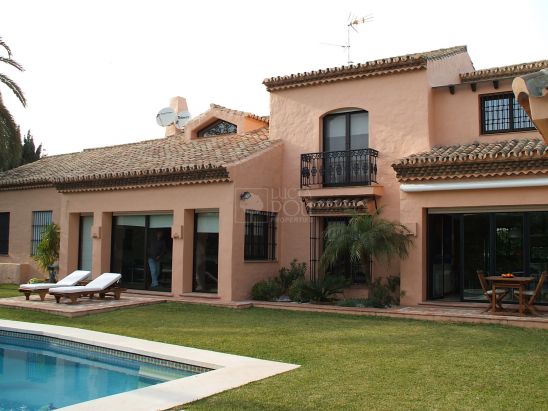 Villa en venta en Paraiso Barronal, Estepona