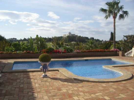 Villa for sale in El Paraiso, Estepona East, Estepona