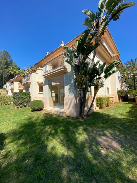 Apartamento Planta Baja en venta en Marbella Este, Marbella