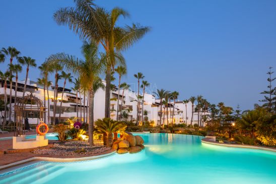 Apartamento Planta Baja en venta en Marbella Golden Mile, Marbella