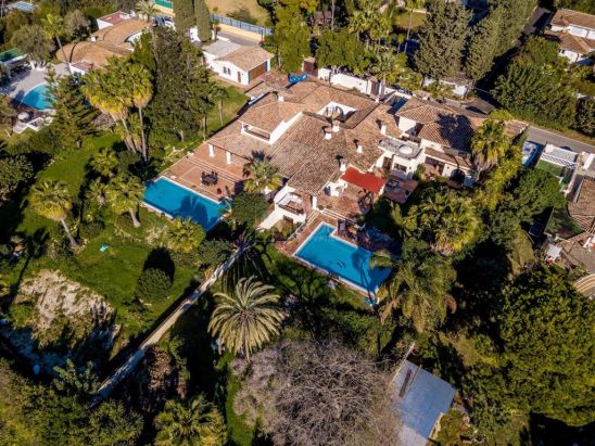 Villa en venta en Marbella Golden Mile, Marbella