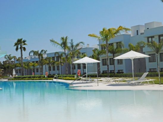Apartamento en venta en Beach Side New Golden Mile, Estepona