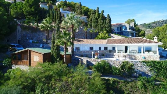 Villa for sale in Almuñecar
