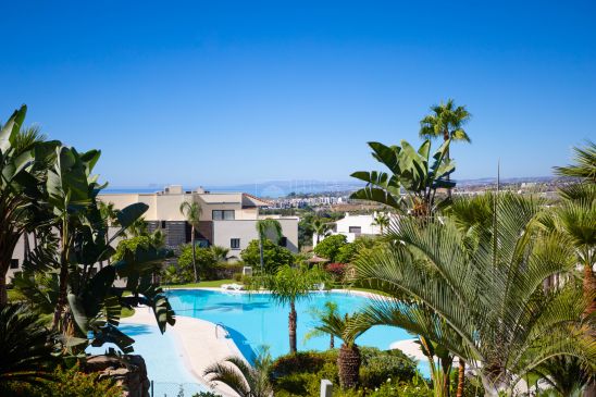 Apartamento en venta en New Golden Mile, Estepona Este, Estepona