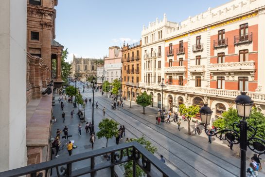 Piso en venta reformado junto a Puerta Jerez