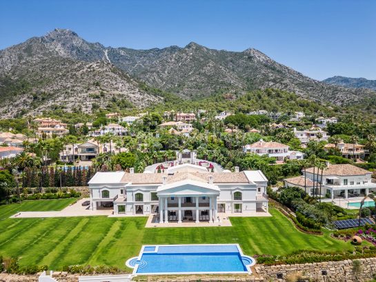 Mansión con vistas panorámicas al mar en Sierra Blanca, Marbella