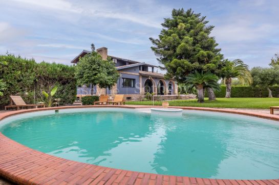 One of a kind Villa in Torrequinto