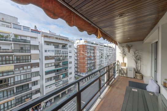 Elegant and bright apartment in Republica Argentina Avenue